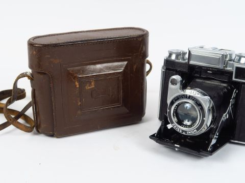 Zeiss : Super Ikonta ref 533/16, objectif Tessar  2,8/8cm, sacTP   Con