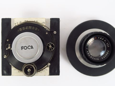 Deux objectifs : Un Zeiss Protarlinse F 350 sur obturateur Compur Un  