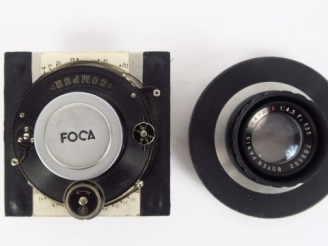 Vente aux enchères Deux objectifs : Un Zeiss Protarlinse F 350 sur obturateur Compur Un  