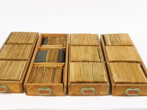 Plaques Stéreo 6x13 , environ 950  négatives en pochette cristal Plaqu