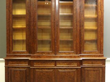 Bibliothèque XIXème en acajou moucheté, quatre portes, 4 tiroirs, quat