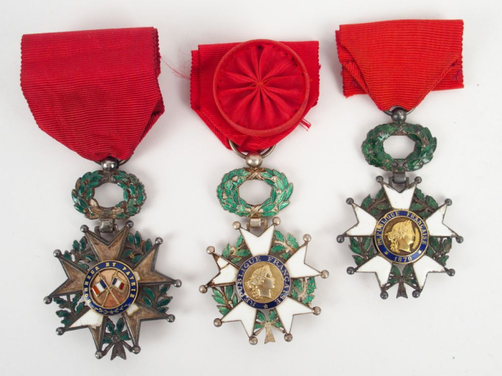 Lot de trois étoiles de chevalier de la légion d'honneur Troisième Rép