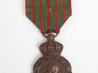 Vente aux enchères Médaille dite de Ste Hélène, remise sous le régime de Napoléon III aux