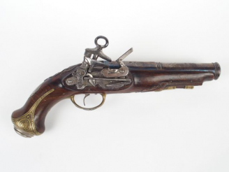 Vente aux enchères Pistolet Espagnol de patilla (miquelet), arme montée bronze, pièce de 