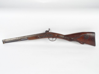 Vente aux enchères Carabine de botte ou de postillon anciennement à silex transformée à p