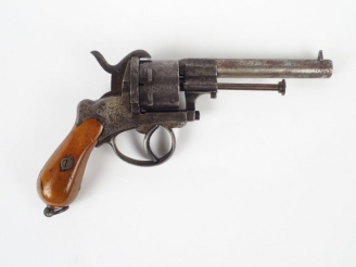Vente aux enchères Revolver système Lefaucheux calibre 9mm à broche, crosse ronde, pontet