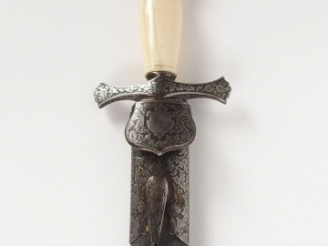 Vente aux enchères Dague de vénérie. Vers 1820.