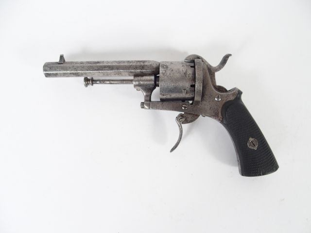 Révolver système Lefaucheux fabrication Belge calibre 7mm à broche pol