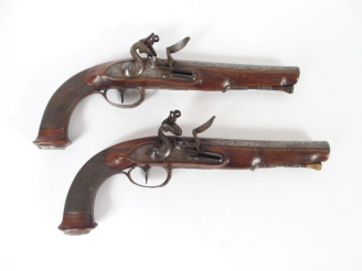 Vente aux enchères Belle paire de pistolets à silex époque empire de fabrication bourgeoi