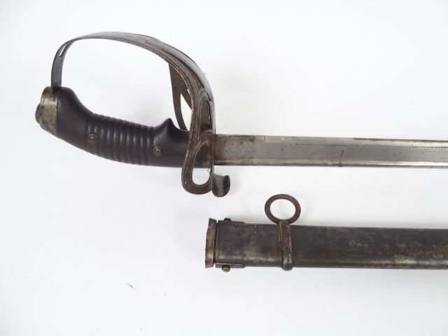 Sabre de Hussard prussien contemporain de la première guerre mondiale,