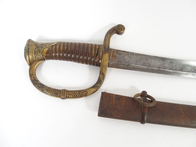 Sabre réglementaire Français d’officier d’artillerie modèle 1829. Mont