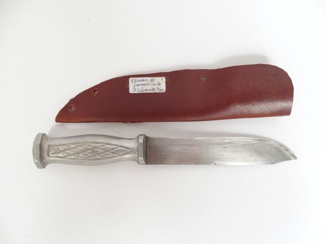 Couteau de l’école d’alimentation des chantiers de jeunesse. Fusée en 