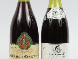 Vente aux enchères 2 BOUTEILLES : 1 NUITS ST GEORGES F. CHAUVENET TASTEVINAGE 1982 - 1 CL