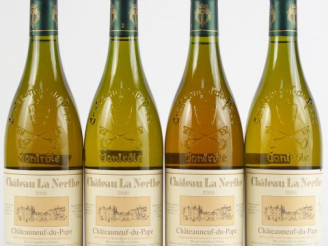 Vente aux enchères 4 BOUTEILLES CHÂTEAU LA NERTHE BLANC CHATEAUNEUF DU PAPE - 2000