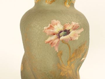 Vase Napoléon III en cristal givré torsadé à décor émaillé et doré de 