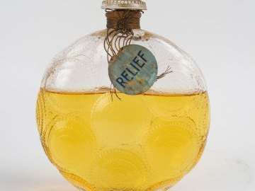 LALIQUE 'Relief'. Flacon de parfum. Signé. H. 14,5 cm