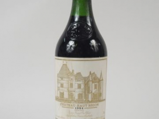Vente aux enchères 1 BOUTEILLE CHATEAU HAUT BRION 1ER GCC PESSAC LEOGNAN - 1984