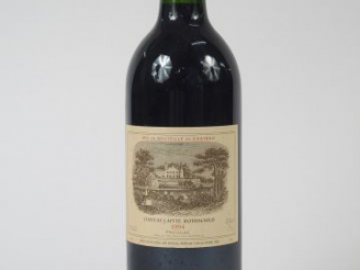 Vente aux enchères 1 BOUTEILLE CHATEAU LAFITE ROTHSCHILD 1ER GCC PAUILLAC - 1994