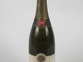 Vente aux enchères 1 BOUTEILLE CHAMPAGNE TAITTINGER - 1966