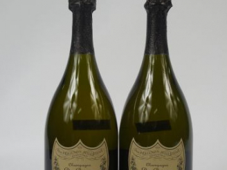 Vente aux enchères 2 BOUTEILLES CHAMPAGNE DOM PERIGNON - 2003