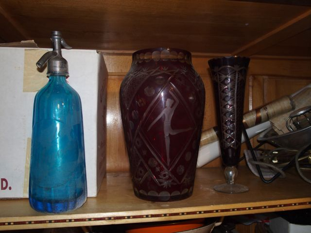 Siphon en verre bleu, grand vase en cristal de Bohème à décor de danse