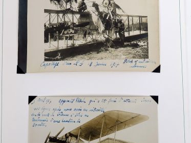 Ensemble de 20 photographies d'appareils au sol, en vol ou accidentés.