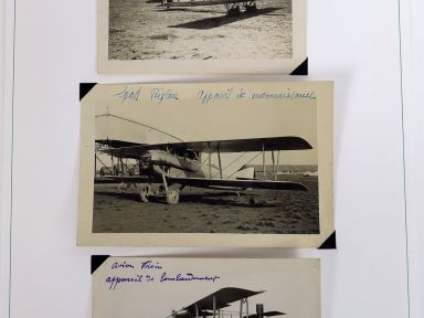 Ensemble de 20 photographies d'appareils au sol, en vol ou accidentés.