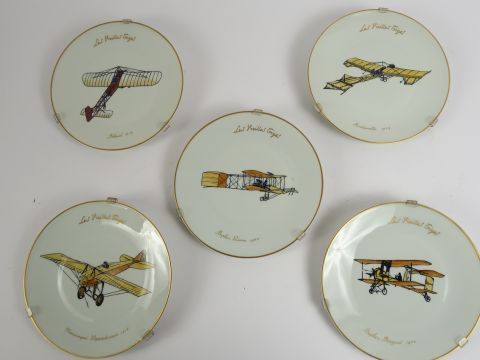 Collection d'assiettes en porcelaine de Limoges, service 'vieilles tig