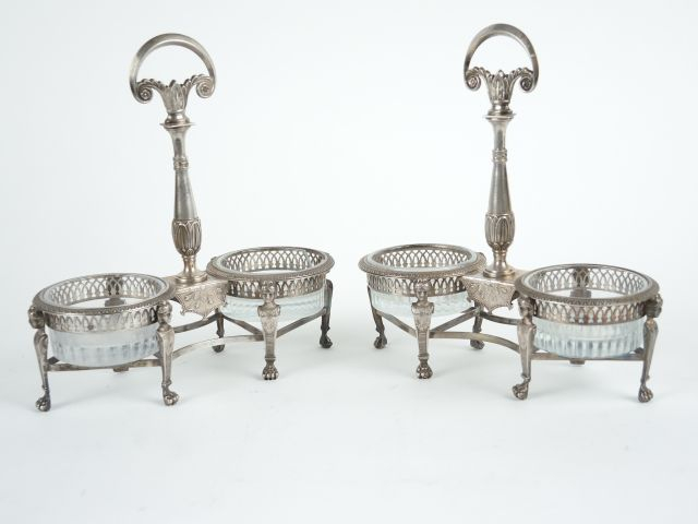 Paire de salerons doubles en argent, poinçon au coq, à décor de gaines