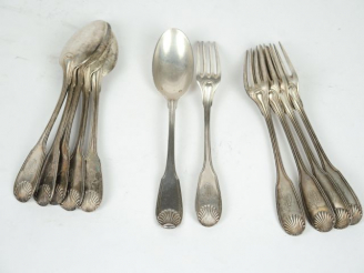 Vente aux enchères Suite de 5 couverts et une cuillère à entremets en argent, poinçon Min