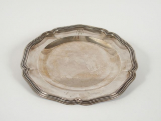 Vente aux enchères Jatte en argent de style Louis XV, poinçon Minerve. Poids : 700 gr