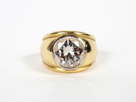 Diamant taille moderne de 5,12cts J-VS1, faible fluorescence, monté en