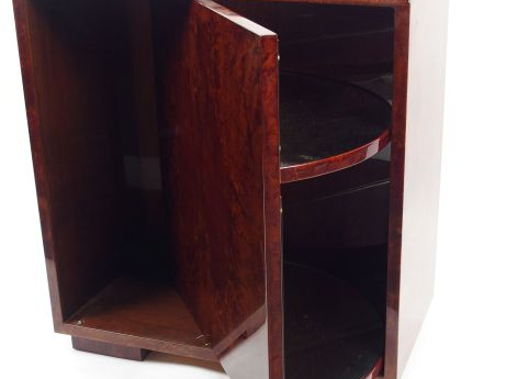 Bar moderne en loupe.