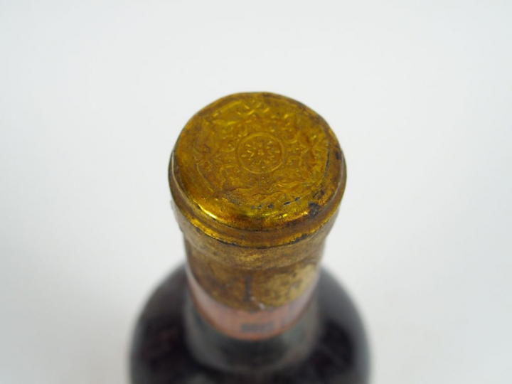 1 BOUTEILLE CHÂTEAU D'YQUEM 1er CCS SAUTERNES - 1945 - BG/EA/ETS/BOUCH