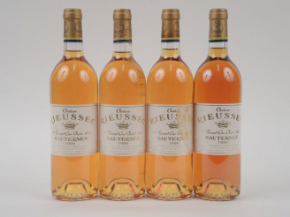 Vente aux enchères 4 BOUTEILLES CHÂTEAU RIEUSSEC 1er CC SAUTERNES - 1999 - 1 ET