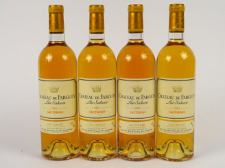 Vente aux enchères 4 BOUTEILLES CHÂTEAU DE FARGUES SAUTERNES - 2002