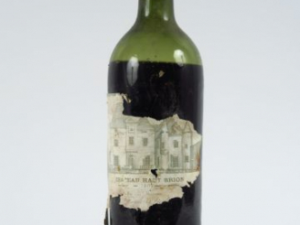 Vente aux enchères 1 BOUTEILLE CHÂTEAU HAUT BRION 1er GCC GRAVES - 1907 - BEP-VIDANGE/ETA