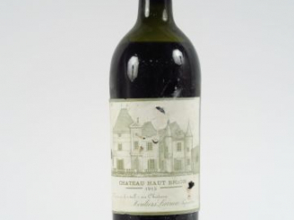 Vente aux enchères 1 BOUTEILLE CHÂTEAU HAUT BRION 1er GCC GRAVES - 1913 - MEP/ELD/CAPS LE