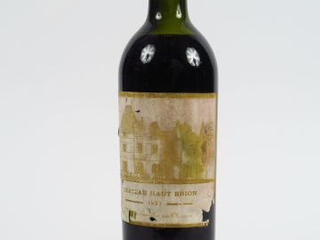 1 BOUTEILLE CHÂTEAU HAUT BRION 1er GCC GRAVES - 1937 - HEP/MEP/ED/EA/C
