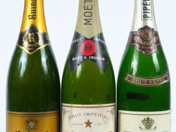 3 BOUTEILLES CHAMPAGNE : 1 RUINART - 1 PIPER HEIDSIECK BRUT EXTRA - 1 