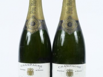 Vente aux enchères 2 BOUTEILLES CHAMPAGNE POL ROGER - 1982