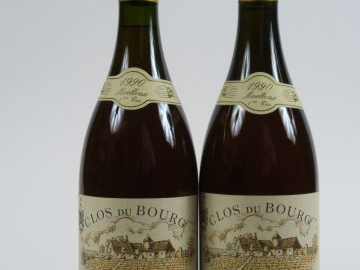2 BOUTEILLES VOUVRAY 'CLOS DU BOURG' MOELLEUX 1ere TRIE HUET - 1990