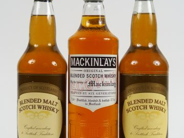 3 BOUTEILLES WHISKY : 2 BLENDED SCOTCH WHISKY - 1 MACKINLAY'S