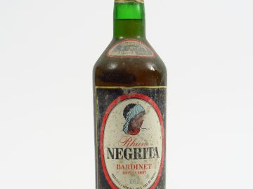 1 VIEILLE BOUTEILLE RHUM NEGRITA