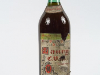 Vente aux enchères 1 BOUTEILLE MAURY VDN STE VITICOLE DE MAURY (1 l) - 1948 - 3,5 CM/EA
