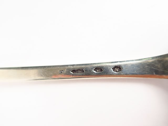 Cuillère à ragout XVIIIIe en argent. Poids : 190 g