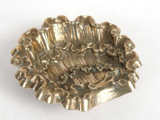 Vente aux enchères Vide poche en argent étranger (Espagne) en forme de coquille. Poids  :