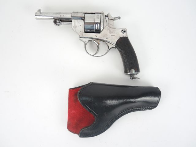118-25- Révolver réglementaire Français modèle 1873 série 1883, arme p