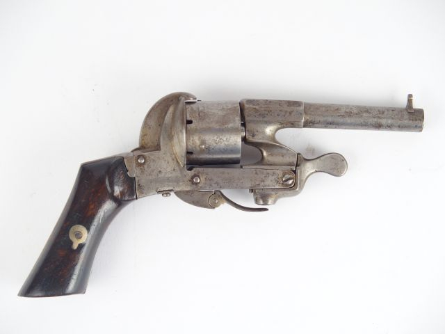 329-Revolver à système « JAVELLE » en calibre 7mm à broche, intéressan