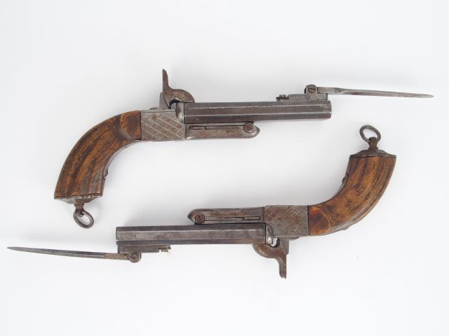 289-Paire de pistolet à deux canons en table calibre 12 mm à broche à 